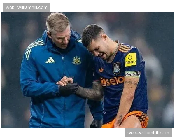 巴西吉马良斯中场活力担当 跑动覆盖与串联不可或缺